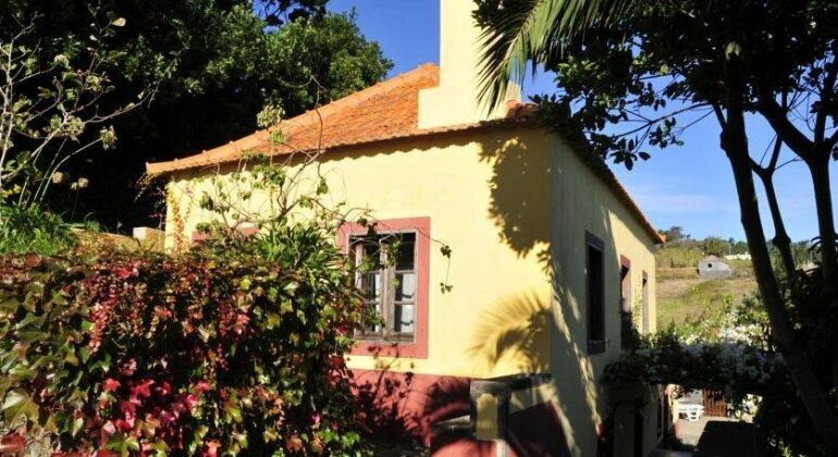 Casa Amarela Ponta do Pargo - Photo2