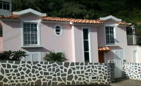 Pink House Arco da Calheta