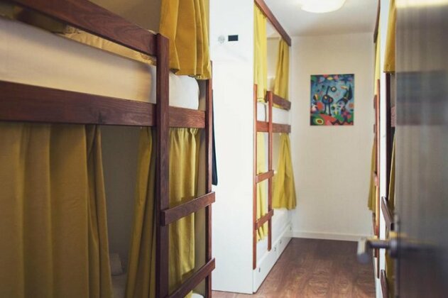 Art 4 You Cascais Hostel & Suites - Photo4