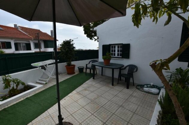 Cascais 2 bedroom house with nice pateo near Estoril Bicesse - Photo4