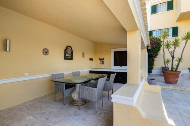 Estoril Luxury Suites & Spa - Photo2