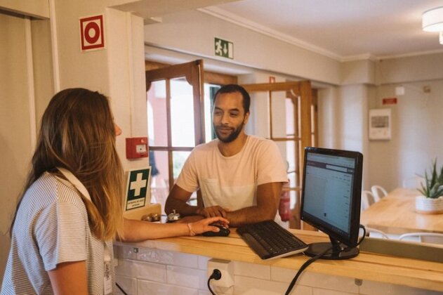 Nice Way Cascais Hostel & Surf Camp - Photo3