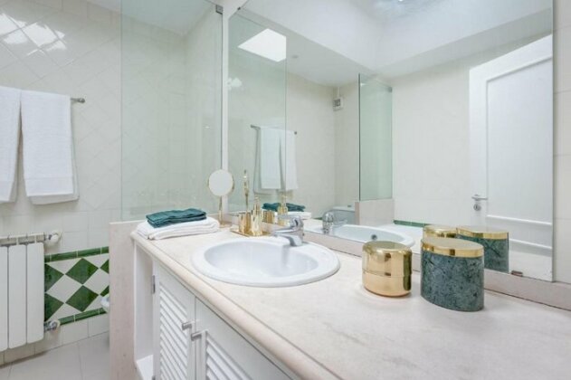 Seafront Unit 1 - Photo4