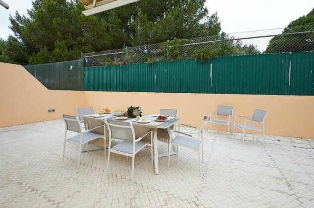 Seafront Unit 2 - Photo5