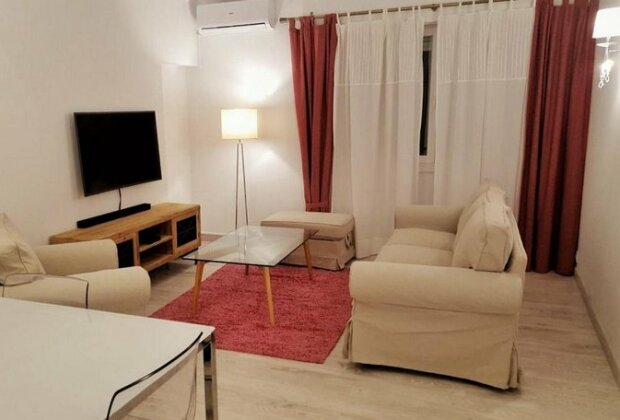 Suites Apartments - Photo2