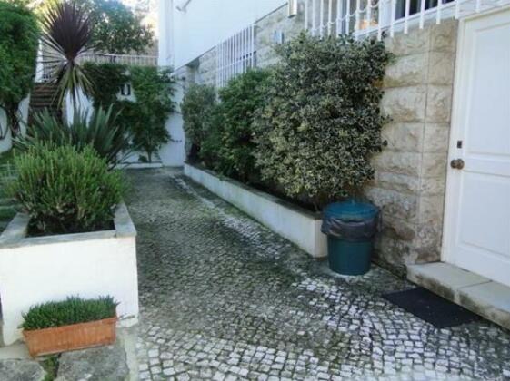  Photo 1
