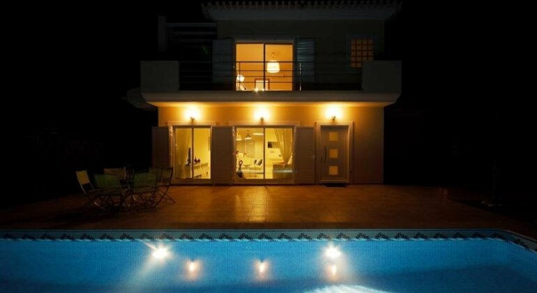 Altura Villa