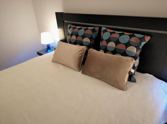 Sleep & Go Faro Airport Guest House - Photo2