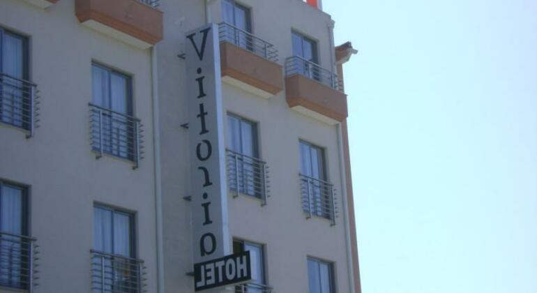 Vitoria Hotel - Photo2