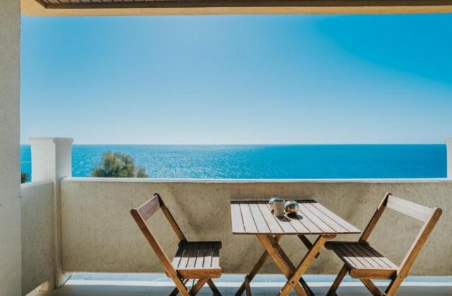 Amazing & Cozy Apartment with Ocean Views - Photo3