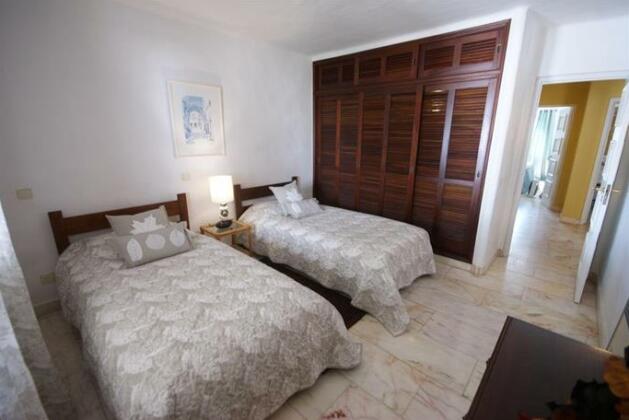 AD hus on Carvoeiro - Photo4
