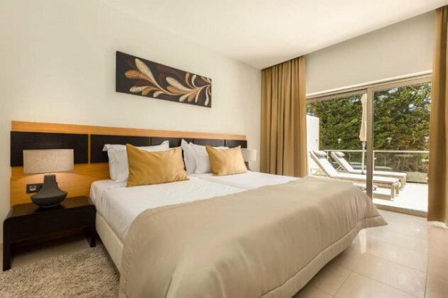 Caneiros Luxury House & Suites - Photo4