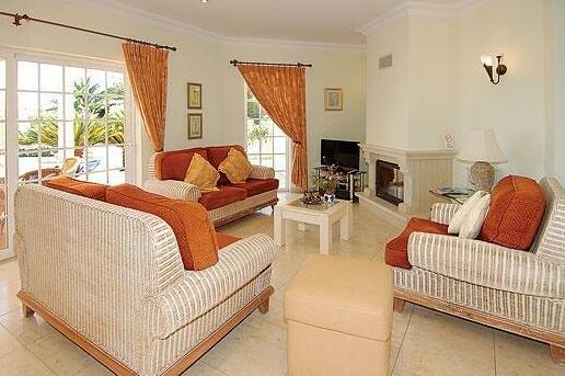Casa Oliveiras - Photo3