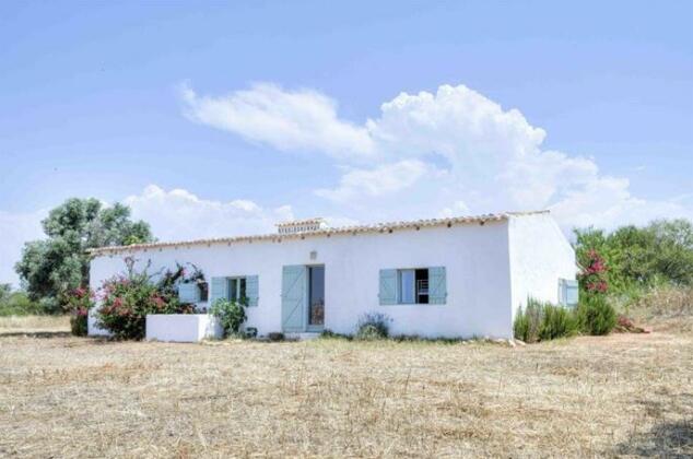 Charming Country House in Algarve