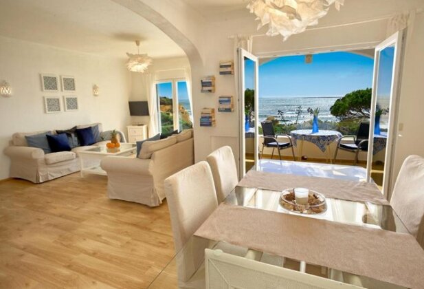 E&M Beach House Aldeamento do Levante II - Photo2