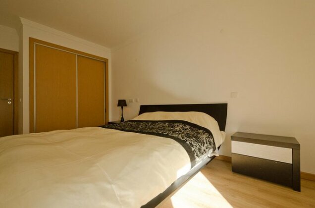Modern 2 Bed Apart 5km Carvoeiro