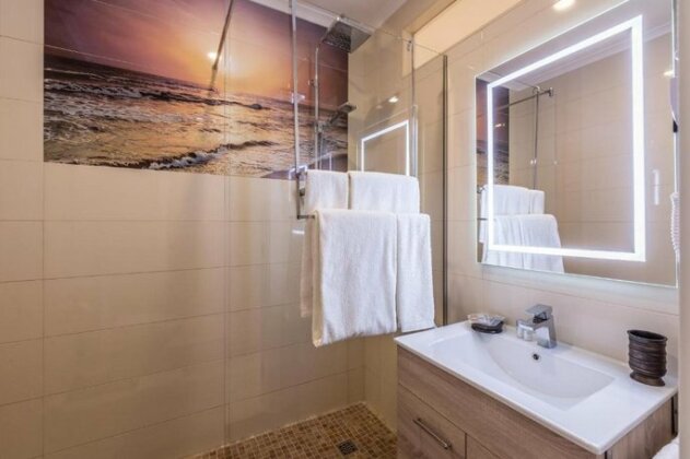 Suites @ Portarade - Photo5