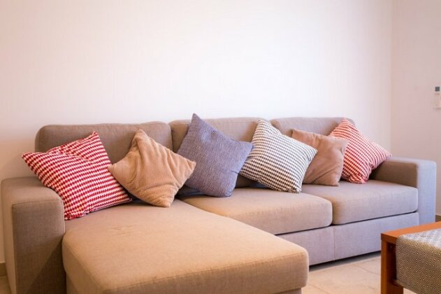  Photo 3