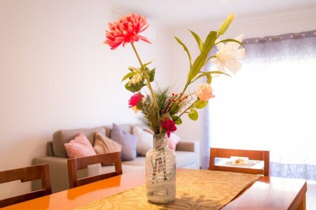 A04 - Large Modern 1 Bed Apartment with pool - Photo3