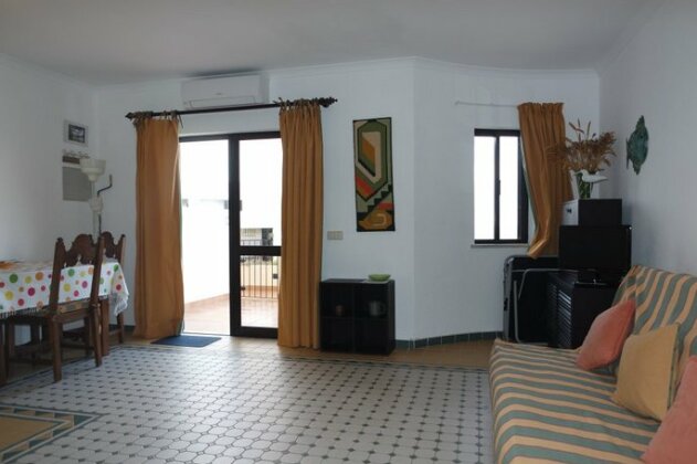 A15 - Cliffside Beach Apartment - Photo4