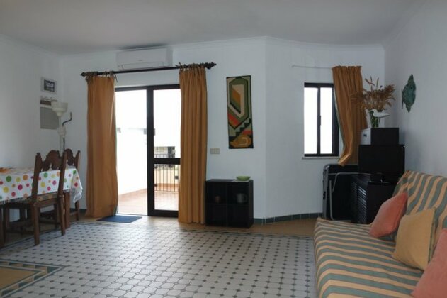 A15 - Cliffside Beach Apartment - Photo4