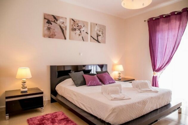 B13 - Marina Condominium Apartment - Photo4