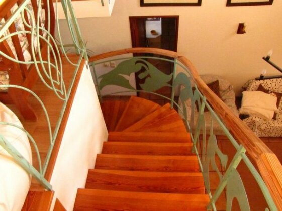 Highview Villa - Photo2