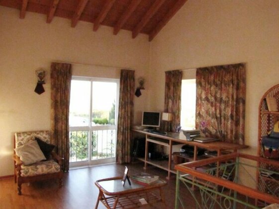 Highview Villa - Photo3