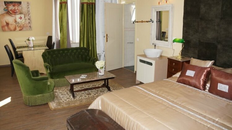 Lagos Center Studios - Photo3