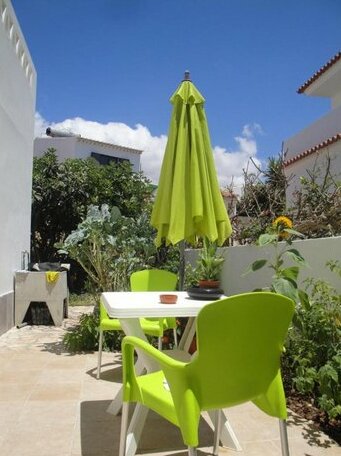 Lemon Tree Relaxing Guesthouse - Photo3