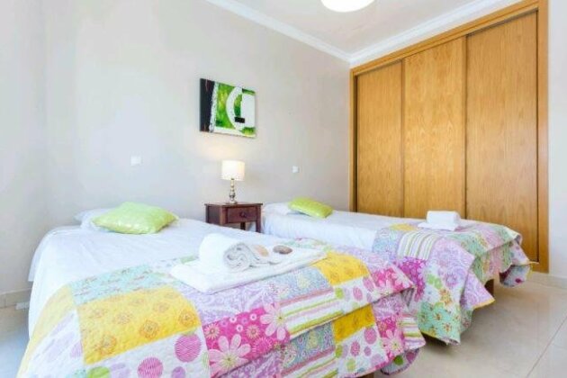 Sea Breeze Lagos Apartment - Photo2