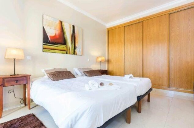 Sea Breeze Lagos Apartment - Photo4