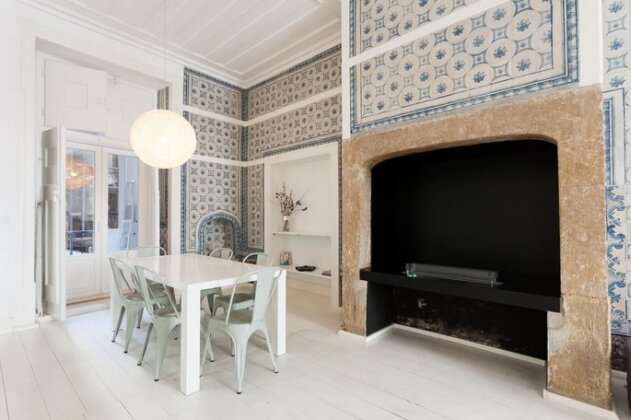 Baixa Tile Blue Two-Bedroom Apartment - by LU Holidays - Photo4