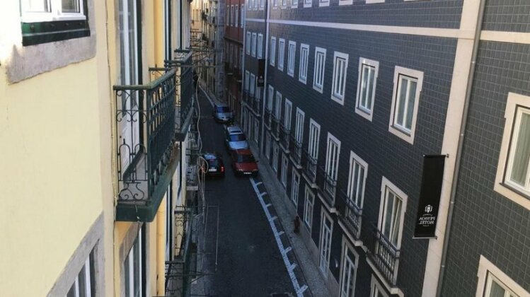 Charming apartment in Chiado for 4 in Lisbon - Photo3