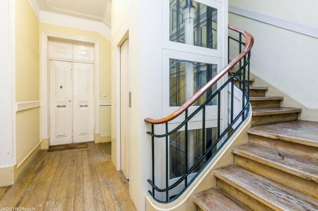 Delightful Lisbon City Apartment - Photo2