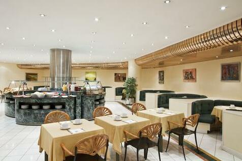 Holiday Inn Lisbon-Continental - Photo4