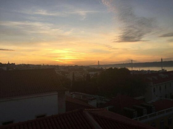 Hub New Lisbon Hostel - Photo5