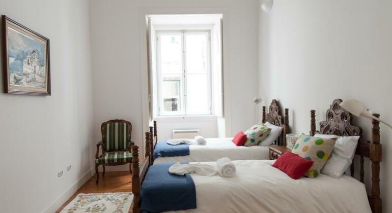 Lisbon Charming Apartments - Chiado - Photo5