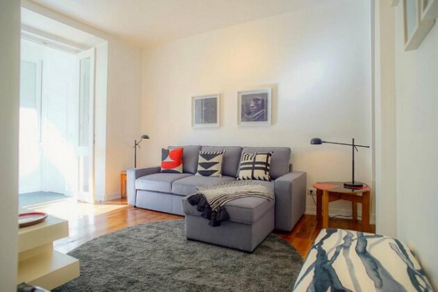 Lisbon Design Flat with Garage - Photo2