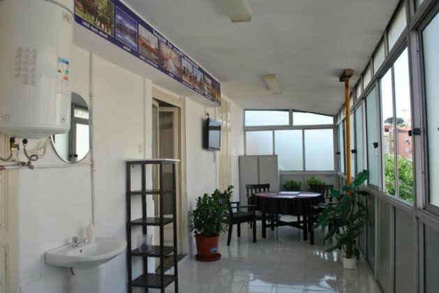 Lisbon Peace Hostel - Photo4