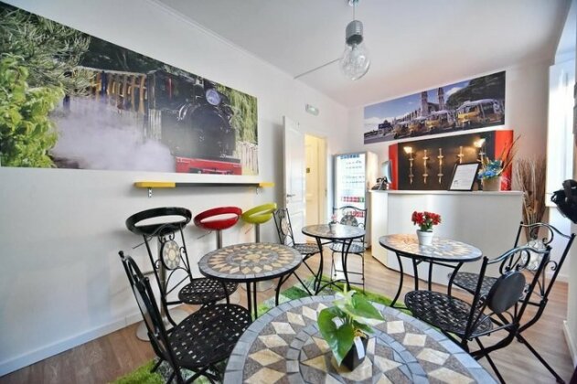 Train Lisbon Hostel - Photo2