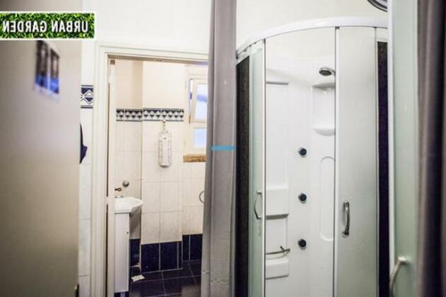 Urban Garden Hostel - Photo3