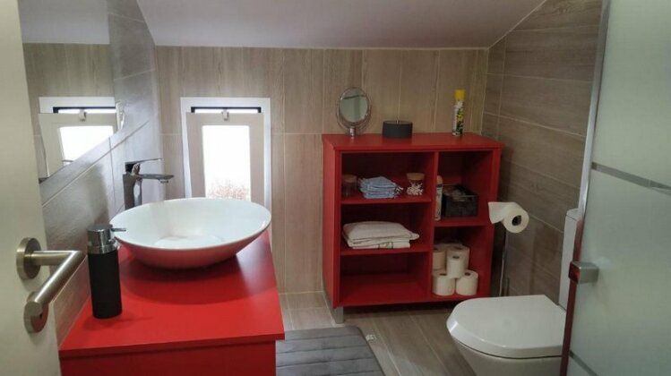 Lousa Varanda's House - Photo3
