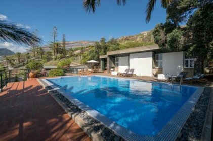 Senhora do Mar - Gorgeous Villa with pool and private sea access