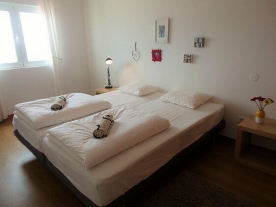 Arthouse Bed and Breakfast - Photo3