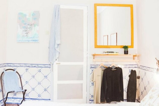 Ericeira Central Guest House - Photo3