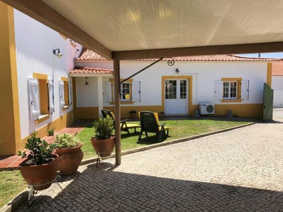 Family House Beco Capela - Photo5