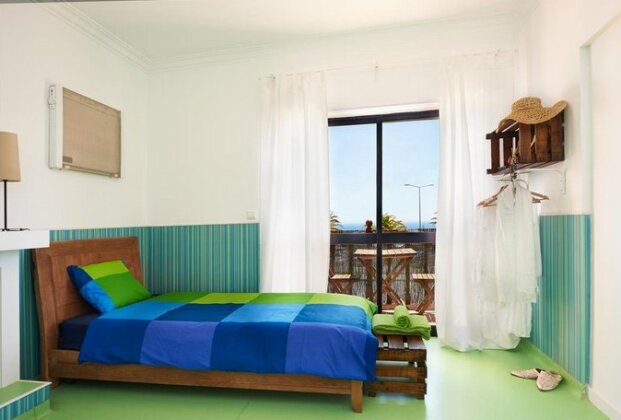 The Community Surf Hostel - Photo4