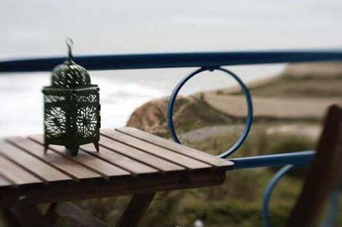 The Wave Beach & Surf Hostel - Photo3