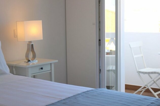 River Inn by AC Hospitality Management - Photo4